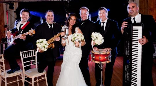 wedding bands ireland - group photo